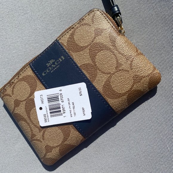 Coach Wallet ❌SOLD 🎁 - Picture 3 of 4